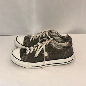 Size 7 Converse One Star Sneakers